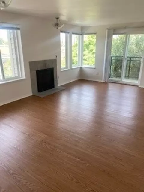 1835 Queen Anne Ave N #201, Seattle, WA 98109