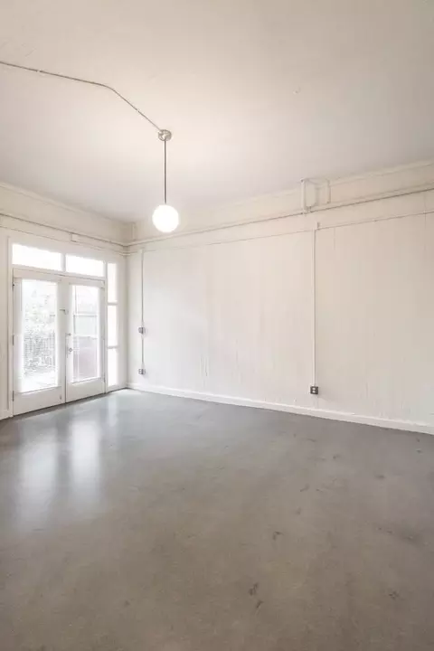 223 Ferry Mall #103, Detroit, MI 48202