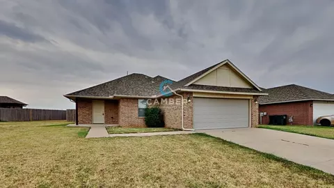 4704 River Mesa Dr, Yukon, OK 73099