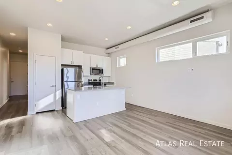 3830 N Olive St #301, Denver, CO 80207