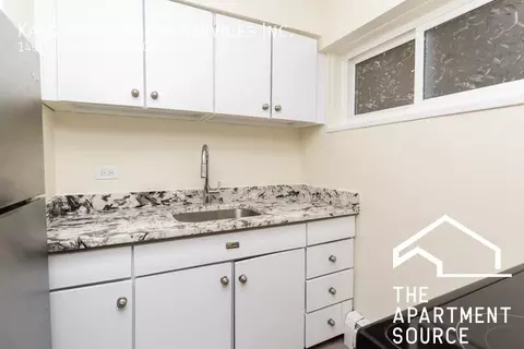 1400 Chicago Ave #308, Evanston, IL 60201
