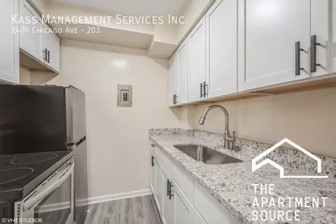 1400 Chicago Ave #608, Evanston, IL 60201