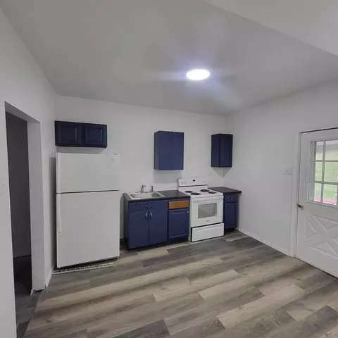 90 Schaeffer Hill Rd, Pottsville, PA 17901