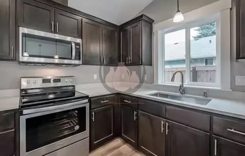 1081 Baxter Rd SE, Salem, OR 97306 photo 3
