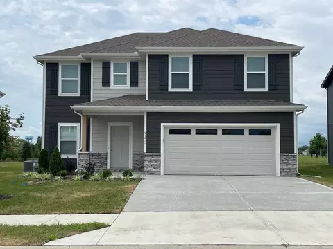9123 SW 2nd St, Blue Springs, MO 64064
