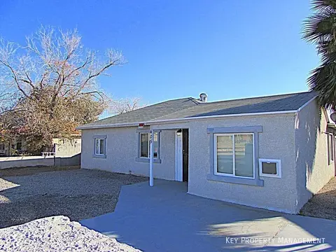 405 S 15th St #A, Las Vegas, NV 89101