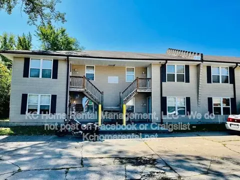 9227 E 54th St, Raytown, MO 64133