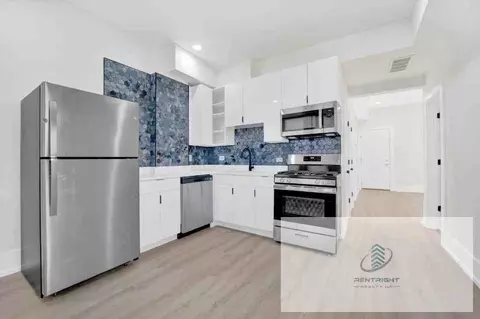 944 N Damen Ave #2F, Chicago, IL 60622
