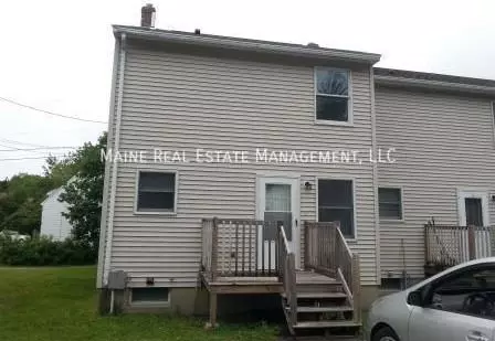 53 Valley View Ln #D, Bangor, ME 04401