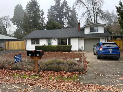 852 Leigh St, Eugene, OR 97401 photo 3