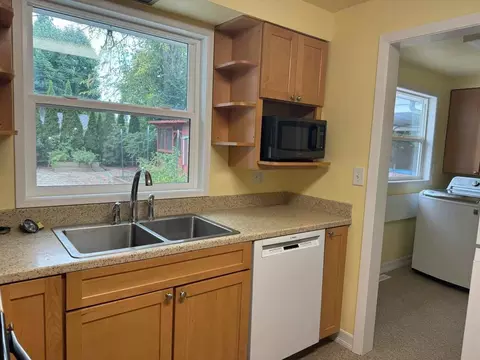 852 Leigh St, Eugene, OR 97401 photo 30