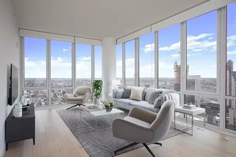 42-20 24th St #35A, New York, NY 11101