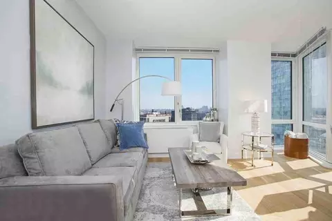 43-22 Queens St #17K, New York, NY 11101