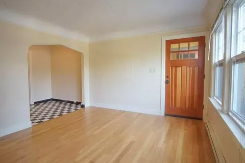 6425 S Corbett Ave #9, Portland, OR 97239