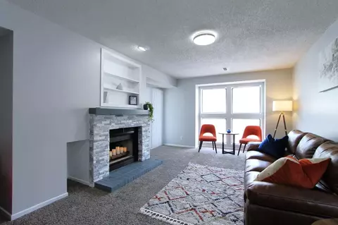 6410 S 72nd St #106, Ralston, NE 68127