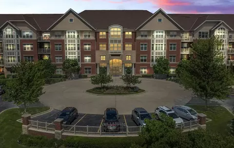 4130 S Lake Dr #382, Saint Francis, WI 53235
