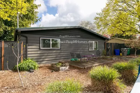 8327 N Hudson St, Portland, OR 97203