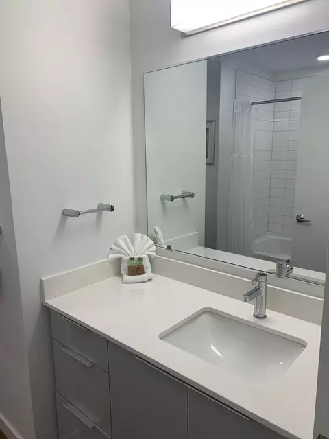 1170 Republican St, Seattle, WA 98109