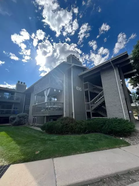 695 Manhattan Dr #12, Boulder, CO 80303