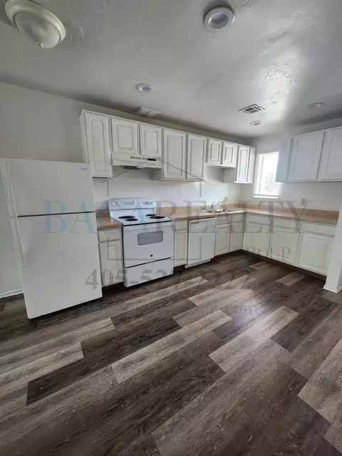 2258 Donna Dr, Norman, OK 73071