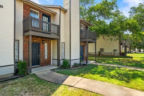 1828 River Crossing Cir, Austin, TX 78741