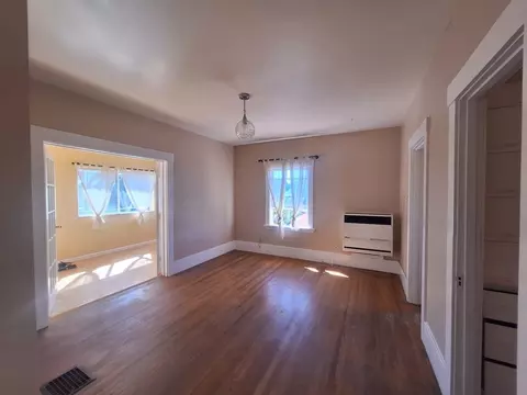 491 Fairbanks Ave #2, Oakland, CA 94610