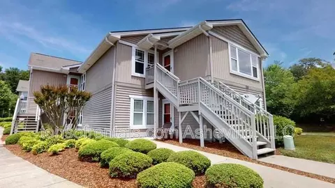 157 Morningside Ln, Hendersonville, NC 28792