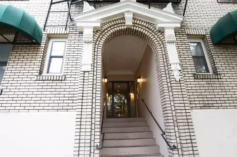 1715 NW Marshall St #205, Portland, OR 97209