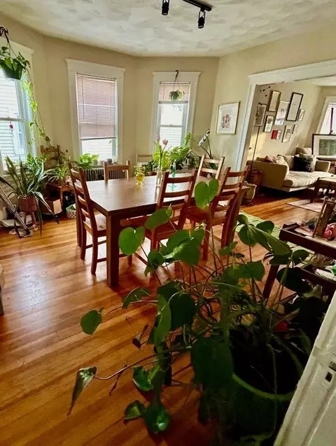 11 Heath St, Somerville, MA 02145