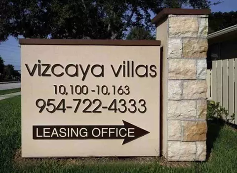 10155 N Nob Hill Cir, Tamarac, FL 33321