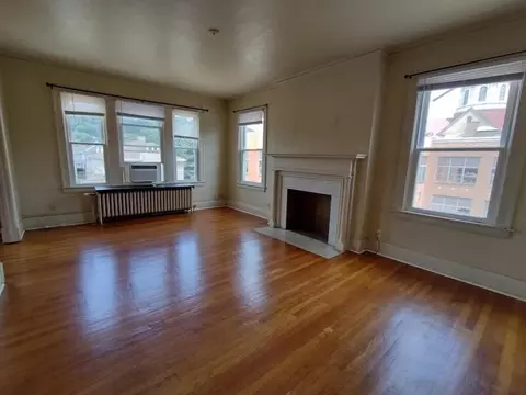 403 N 4th St, Steubenville, OH 43952