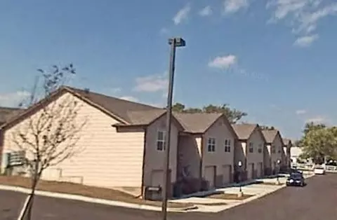 1126 Country Club Ln, Junction City, KS 66441