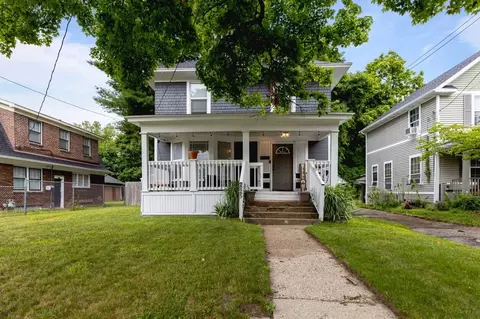 825 Bates St SE, Grand Rapids, MI 49506