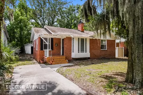 7027 Barberie St, Jacksonville, FL 32208