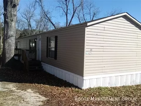 2621 Jeffersonville Rd #121, Macon, GA 31217