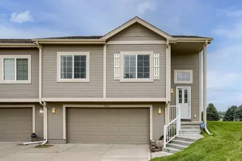 19155 Drexel Cir, Omaha, NE 68135