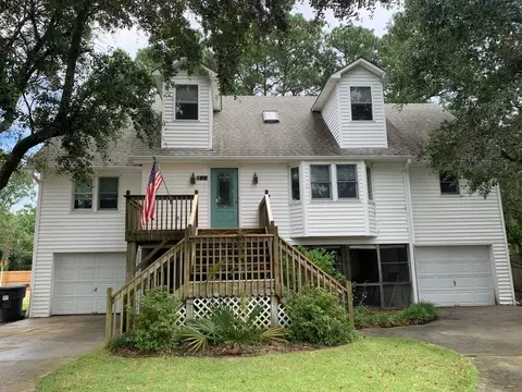 811 W First St, Kill Devil Hills, NC 27948