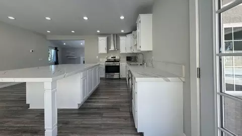 1177 Springbrook St, Corona, CA 92878 photo 8