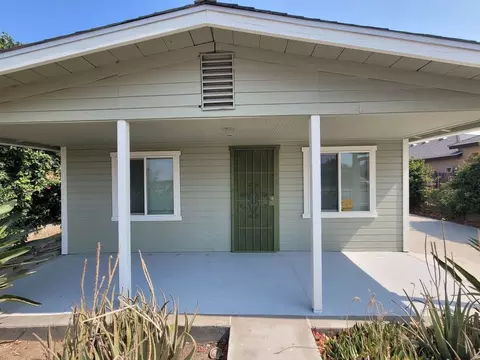 825 E G St, Colton, CA 92324