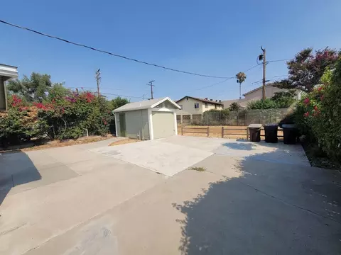 825 E G St, Colton, CA 92324 photo 14