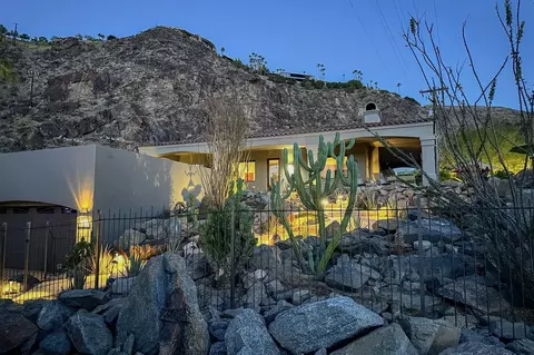 2800 Cholla Pl, Palm Springs, CA 92264