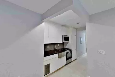 Undisclosed, New York, NY 10002