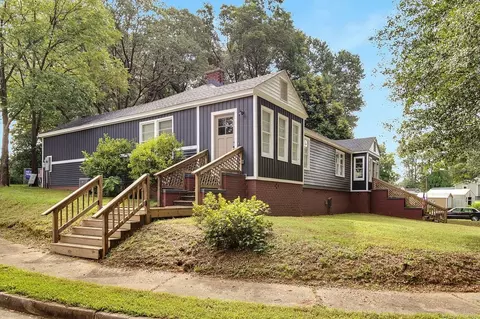 17 Forest Mill St # A, Spartanburg, SC 29301