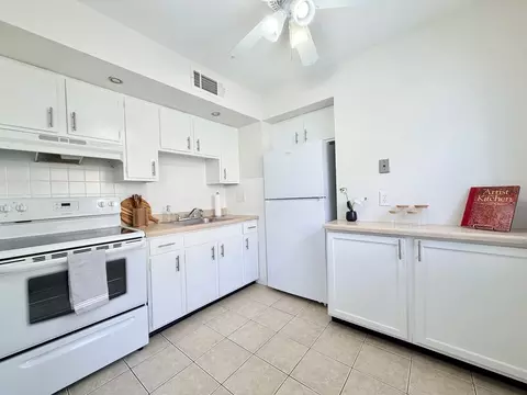 4141 Germania Ave #1F, Saint Louis, MO 63116