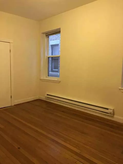 19 Aberdeen St, Boston, MA 02215