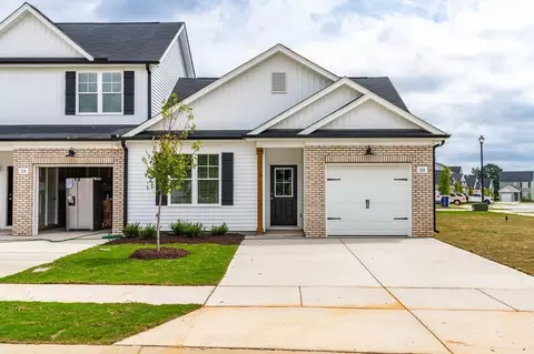 242 Sandstone St, Smithfield, NC 27577