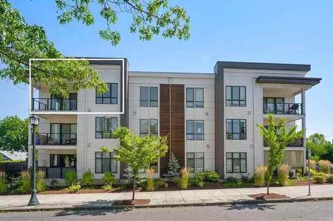 425 NE Bryant St #304, Portland, OR 97211