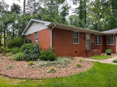808 Chamberlain St, Raleigh, NC 27607