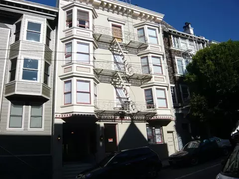 1440 Sacramento St #1, San Francisco, CA 94109