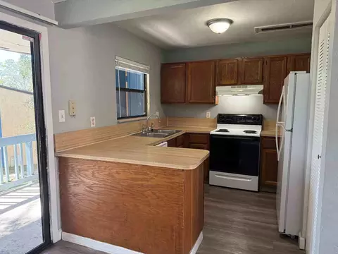 2811 L-104 2811 Sw Archer Rd, Gainesville, FL 32608